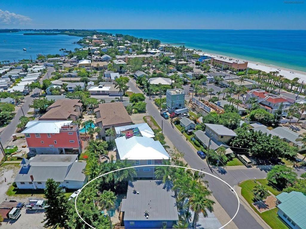 Beach Getaway Pool Condo Between The Island Marina And Beach Bradenton Beach Exterior foto