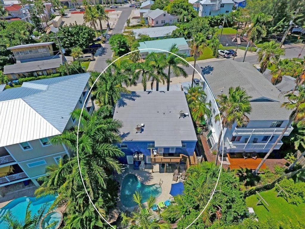 Beach Getaway Pool Condo Between The Island Marina And Beach Bradenton Beach Exterior foto